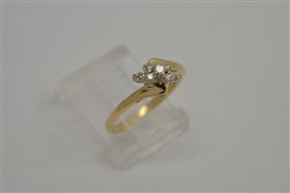 Diamond Fashion Ring 7 Diamonds .07ctw 14K Yellow Gold 1.5g Sz:5